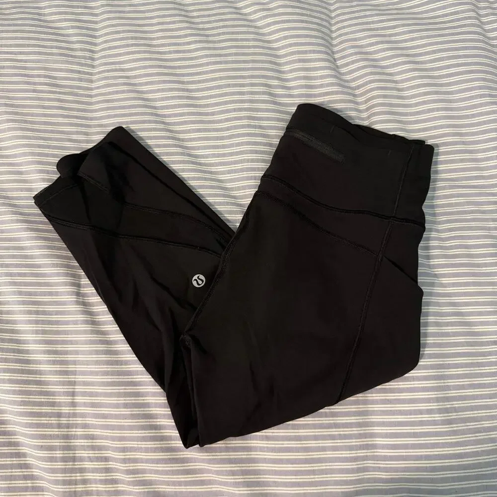Lululemon Athletica cropped leggings
